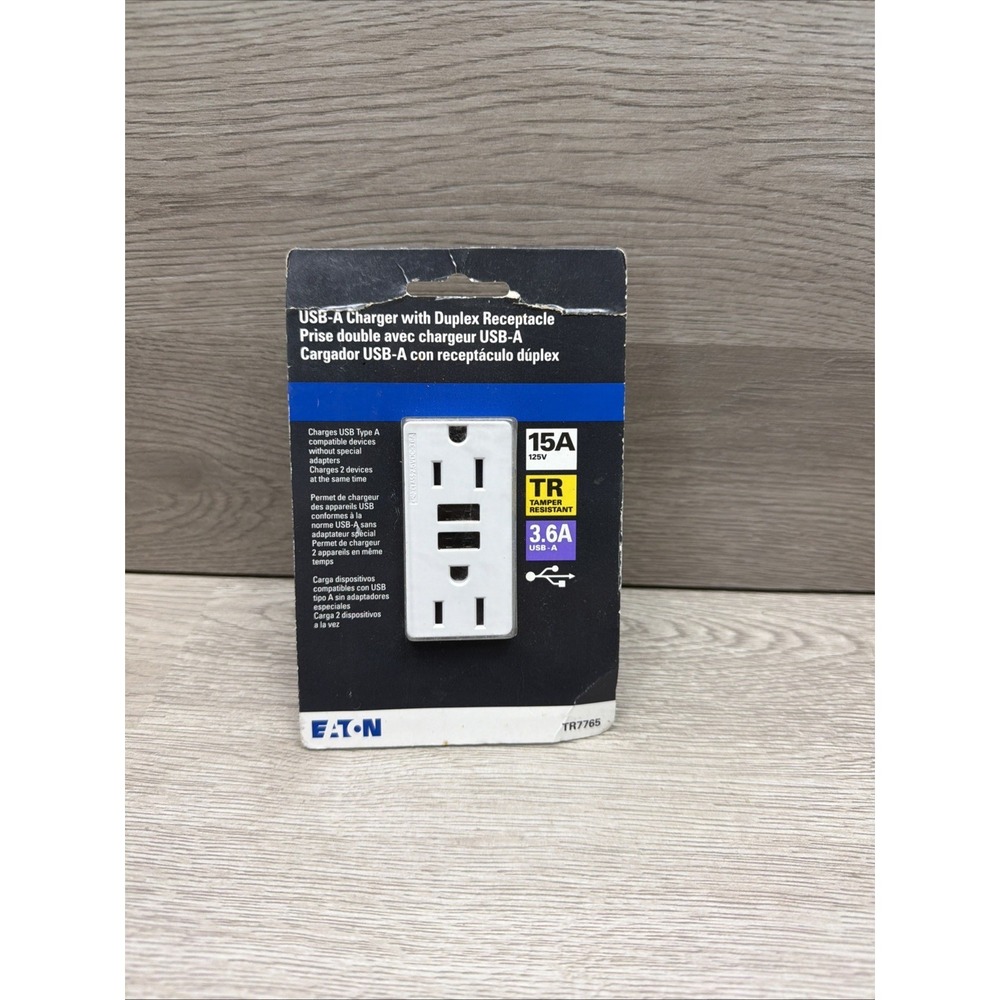 Eaton TR7765 Duplex Receptacle 15A 125V W/ (2)‎ USB-A Charger, White, NEW IN BOX